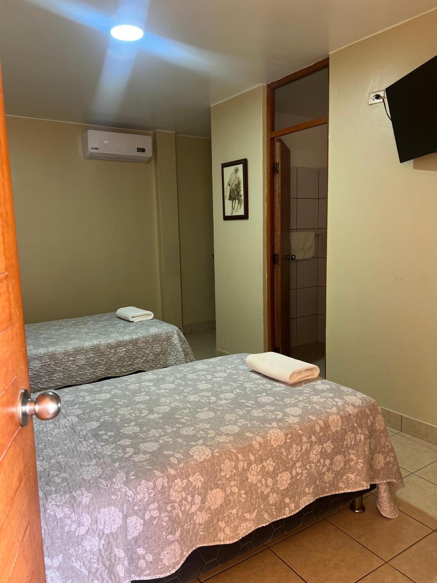 Hotel El Huacachinero Іка Екстер'єр фото
